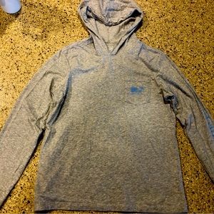 Vineyard vines hooded long sleeve shirt